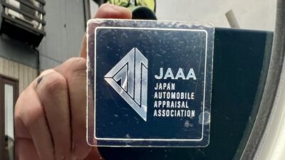 ニトリルグローブでの発疹。